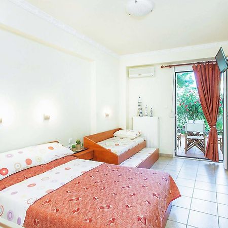 Apartamento Casa Di Mare Poseidon Olympiakí Aktí Exterior foto