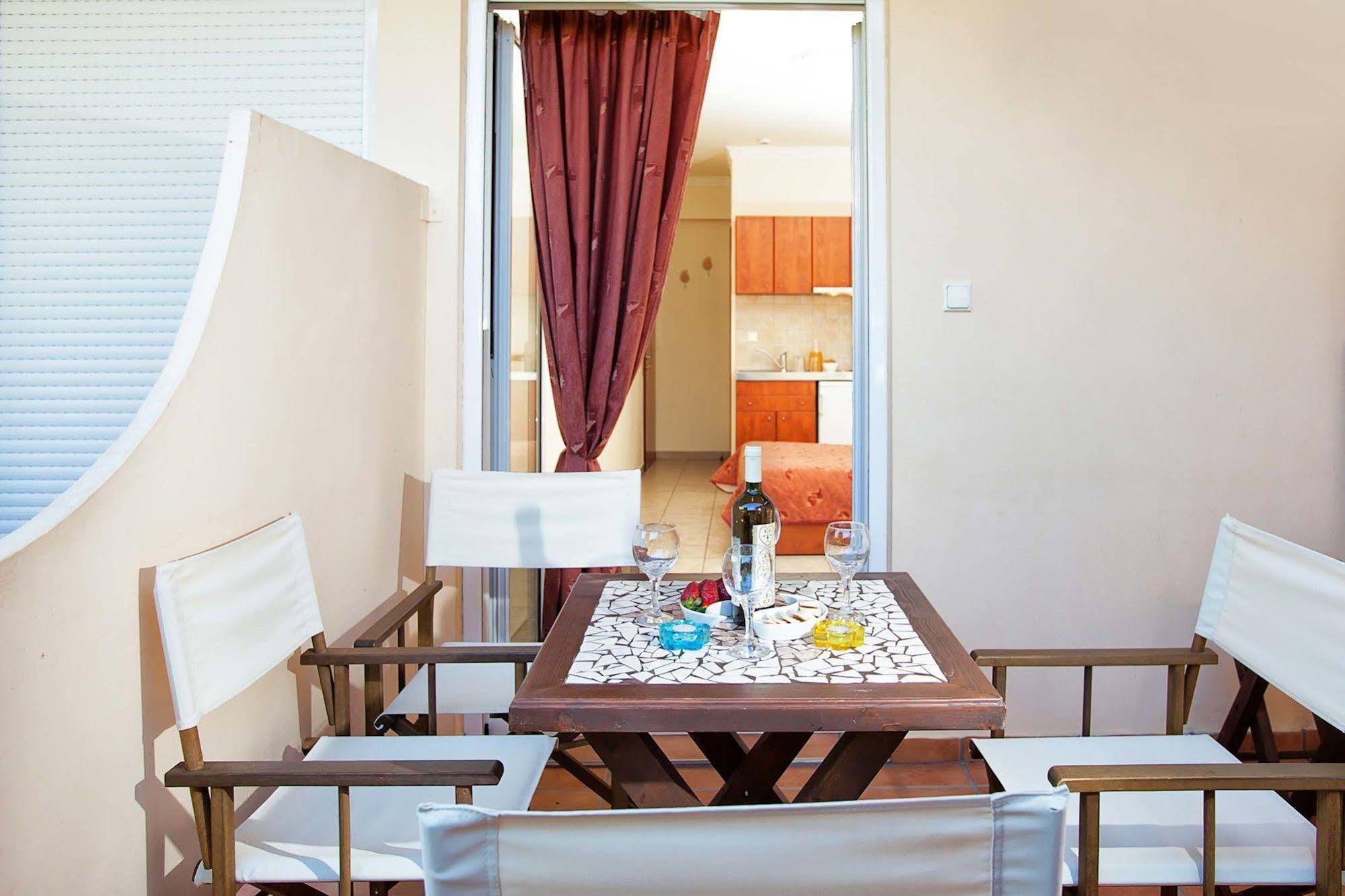 Apartamento Casa Di Mare Poseidon Olympiakí Aktí Exterior foto